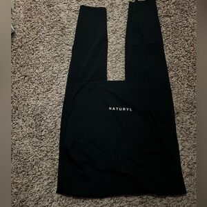 Naturyl maternity leggings